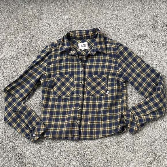 Urban Outfitters BDG Plaid Cropped Flannel Size Large - Picture 1 of 3